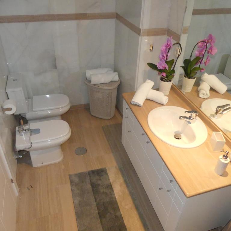 Malaga Benalmadena Puerto Marina Costa Sol Holiday Rentals - Apartment - 30