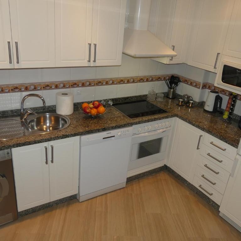 Malaga Benalmadena Puerto Marina Costa Sol Holiday Rentals - Apartment - 52