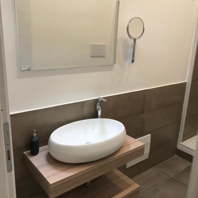 Interno 10 Cavour - Camera Deluxe - 1