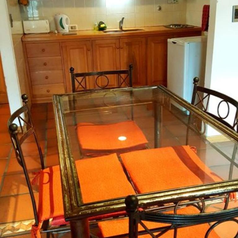 Departamento céntrico en Pequeña Comarca. - Loft - 4