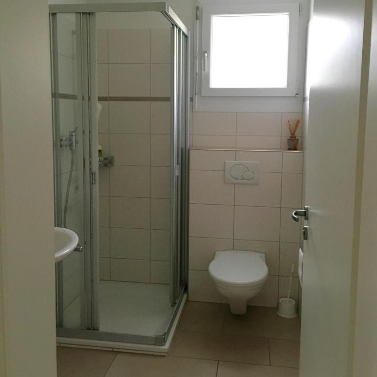 Charming Studio near Rotsee Lucerne Kitchen, WiFi, Washing machine - Apartment - 7