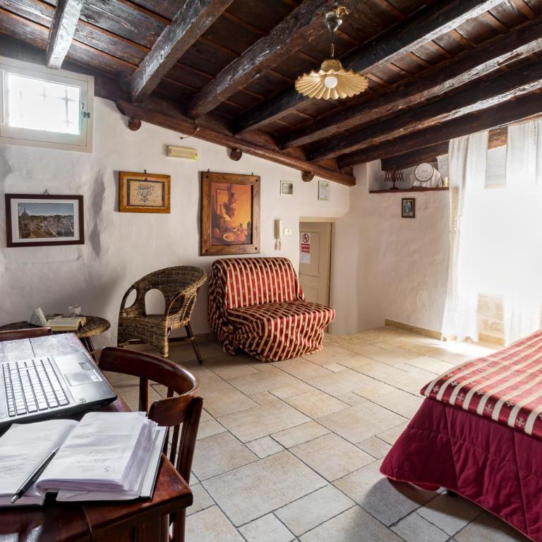 B&B Borgo San Martino - Camera Tripla - 8