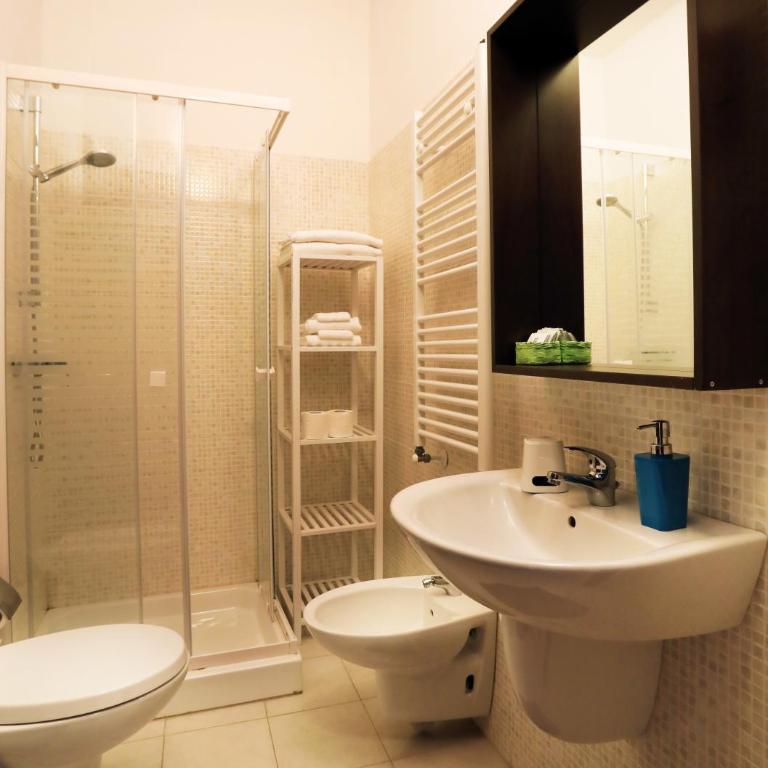 Primo Piano Guesthouse - Bari Policlinico - Double Room with Private Bathroom - 13