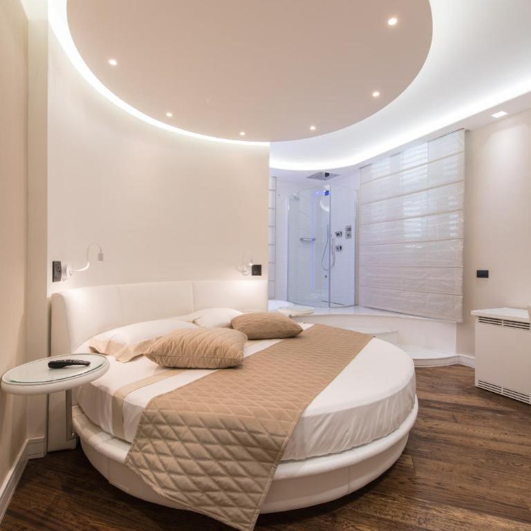 LUX Suites in Roma - Camera Deluxe Matrimoniale con Vasca Idromassaggio - 17