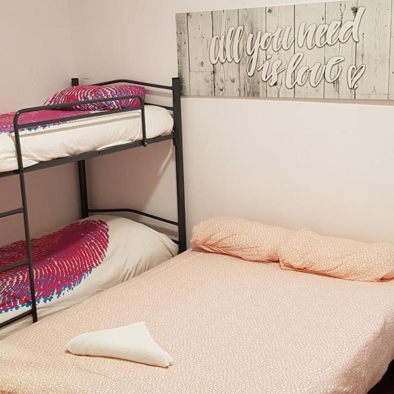 M&F Apartments Sol - Three-Bedroom Apartment - 8