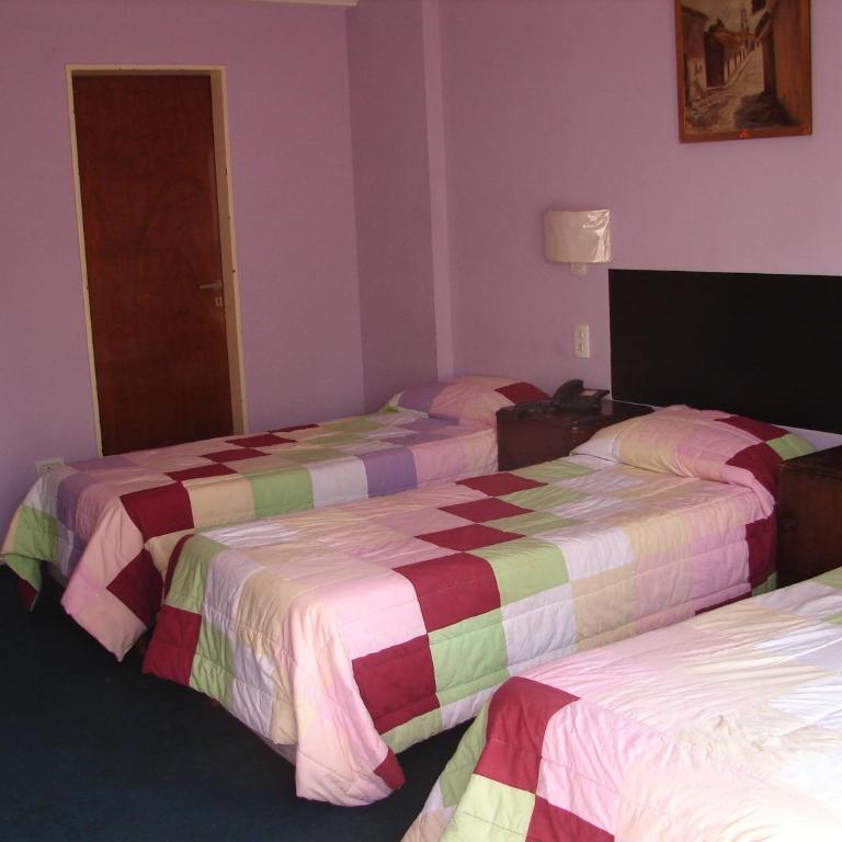 Palermo Soho Hostel - Triple Room with Shared Bathroom - 5