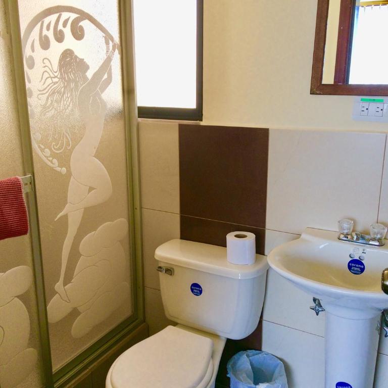 Dos Hemisferios - Habitación Doble con baño privado - 9