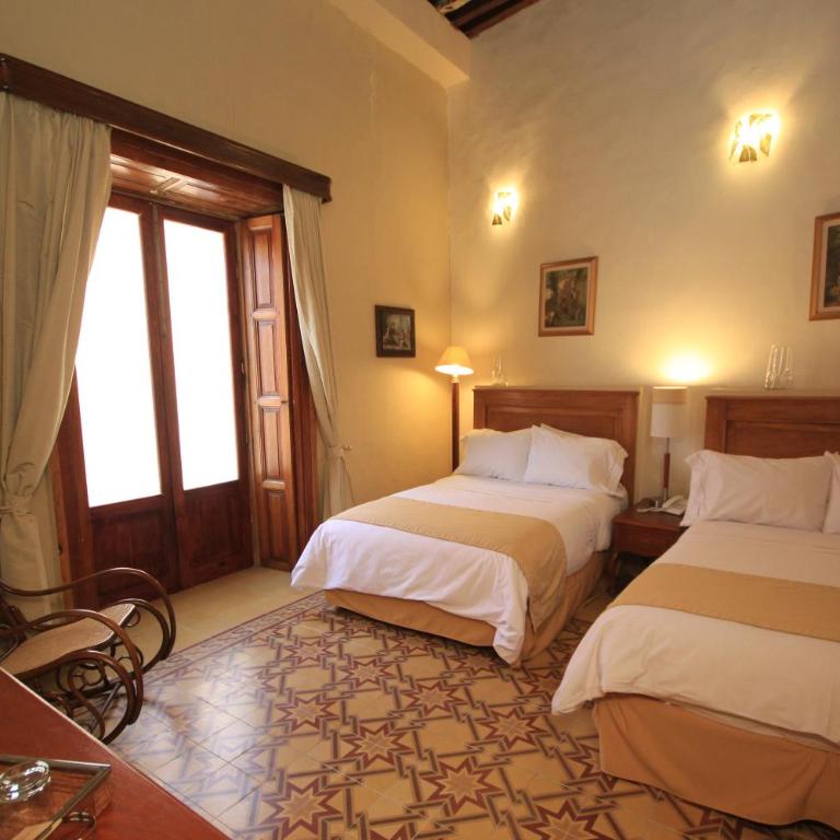 Hotel Boutique Ponciano - Suite with Two Double Beds with Balcony - 1