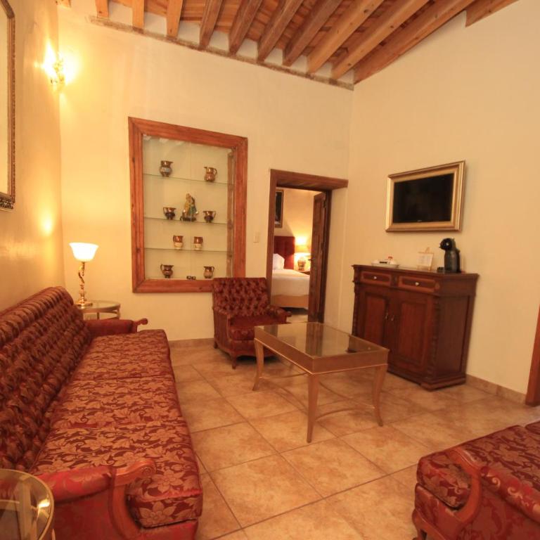 Hotel Boutique Ponciano - Master Suite with Two Bedrooms - 5