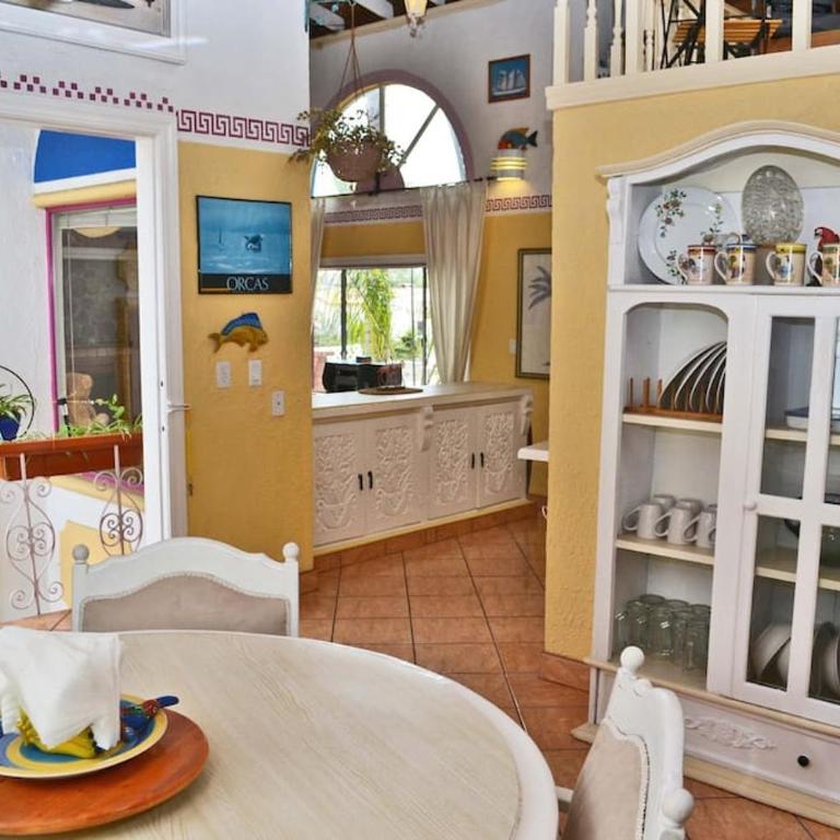 Amazingly Romantic Vacation for Your Honeymoon - Vacation Home - 1