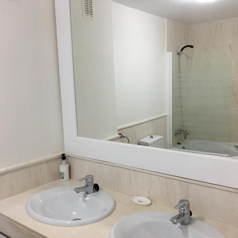 MI CAPRICHO A16 Beachfront Apartment - Apartamento de 2 dormitorios - 40