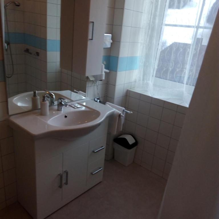 Hotel Kirchenwirt - Doppelzimmer mit Panoramablick - 10