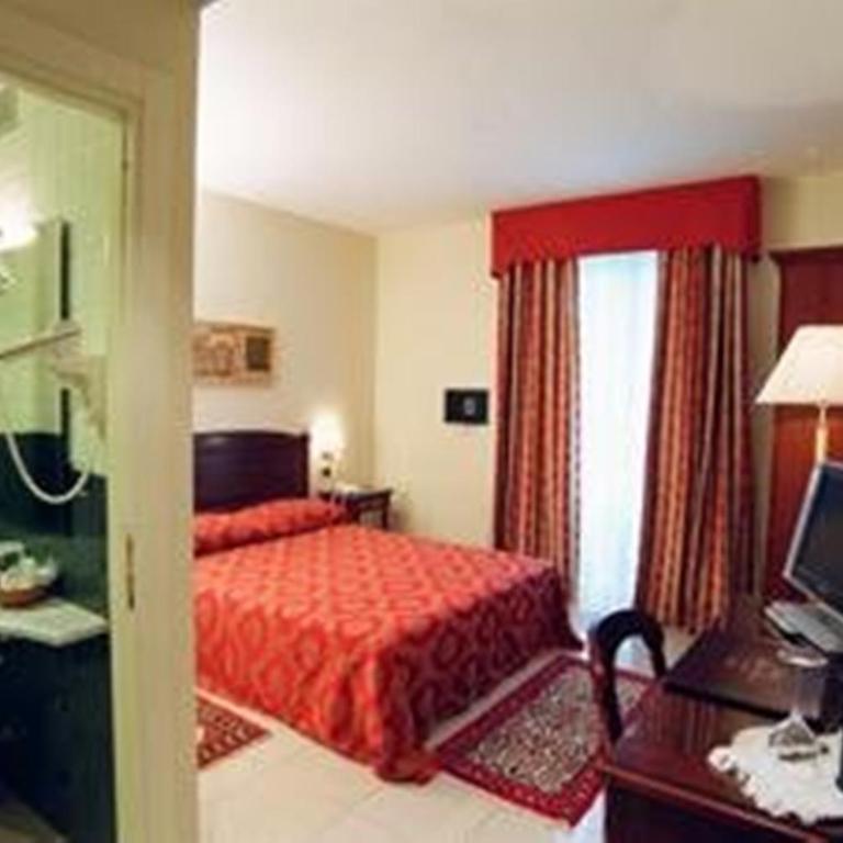 Hotel Villa Savoia - Double Room - 4