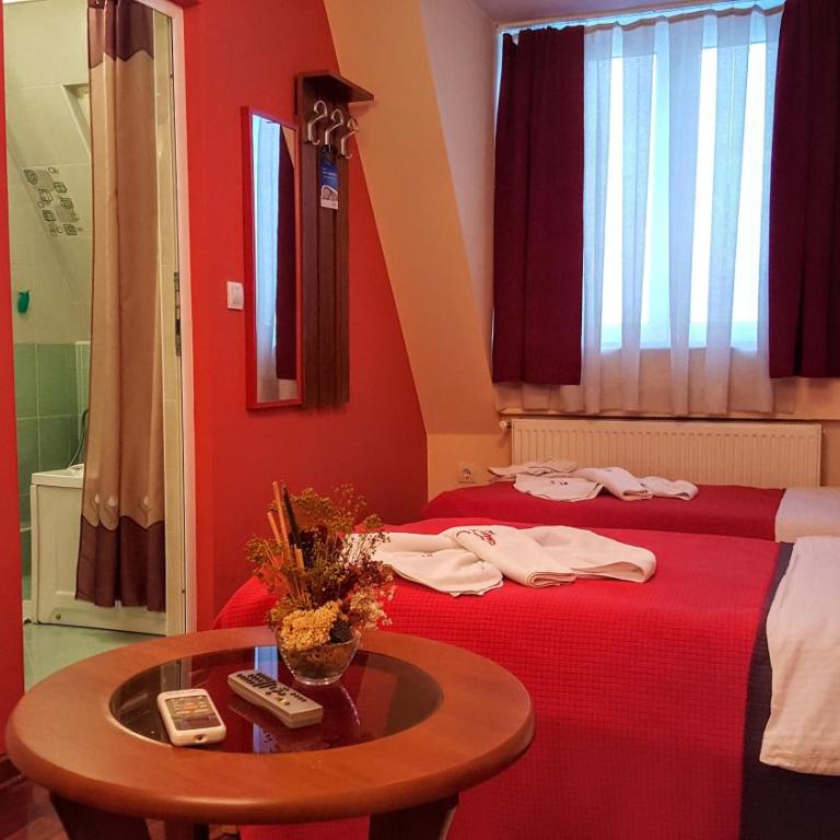 Garni Hotel Lama - Twin Room - 5
