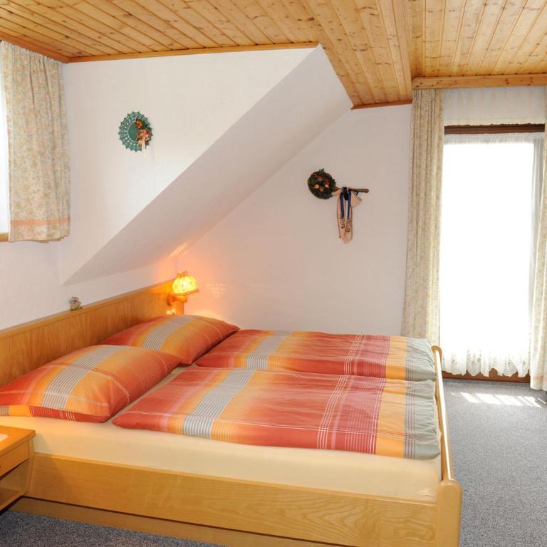 Haus Dorfer - Familienzimmer mit Balkon (2 Erwachsene + 2 Kinder) - 4