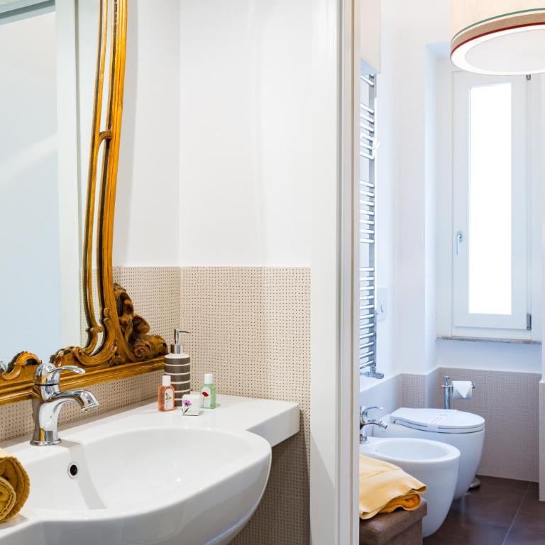 Guest House Poerio88 - Camera Familiare con Bagno - 3