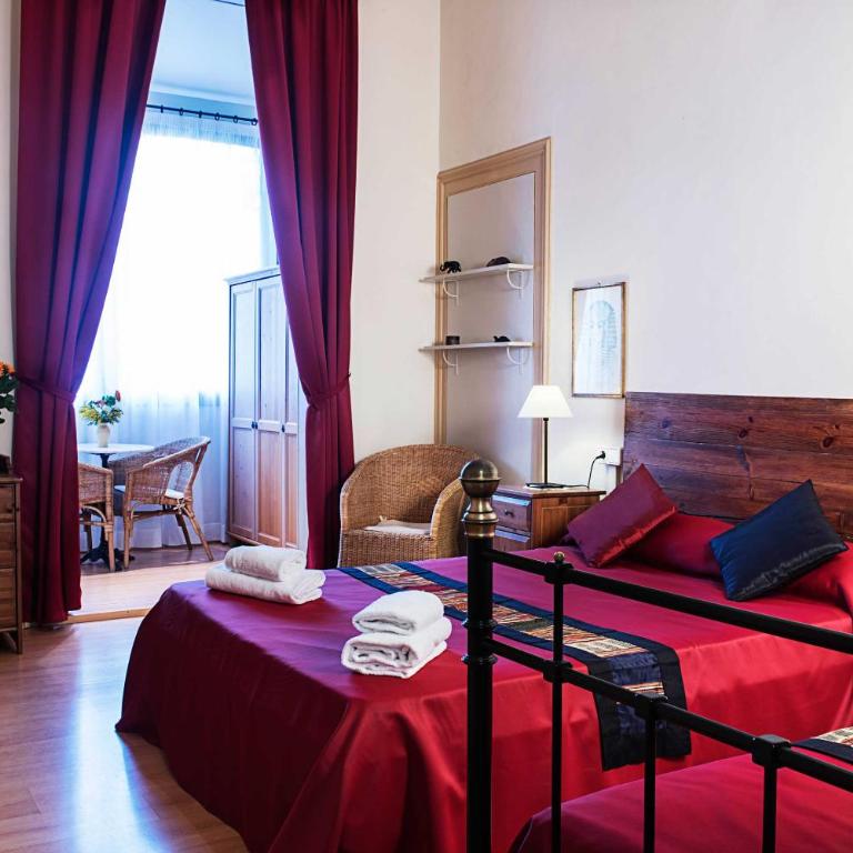 Fashion House - Superior Double or Twin Room with Shared Bathroom - 1