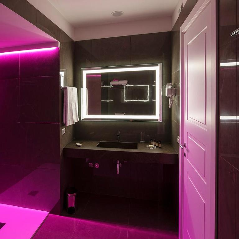 Caruso Place Luxury Rooms & Suites - Suite con Vista sulla Galleria e su una Strada - 14
