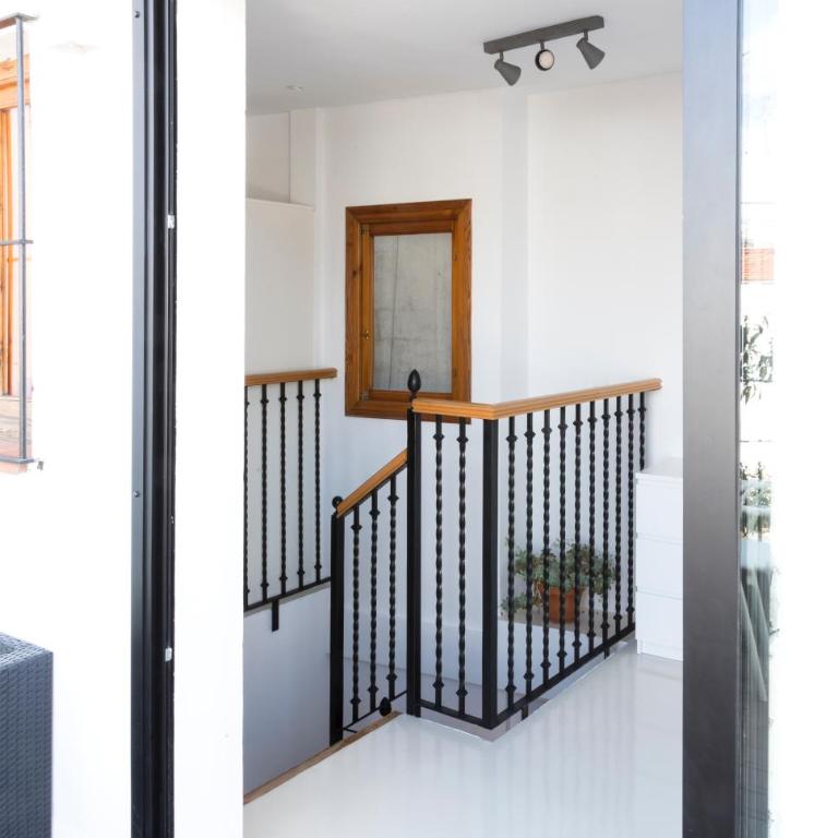 Apartments Downtown Valencia - Apartment with Terrace - 13