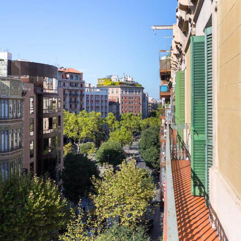 Quartprimera Apartments - Three-Bedroom Apartment with Balcony - 1