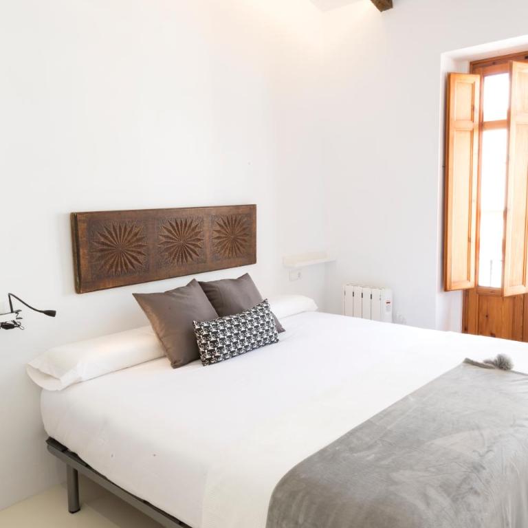 Apartments Downtown Valencia - Apartment with Terrace - 18