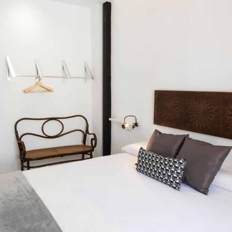 Apartments Downtown Valencia - Apartment with Terrace - 14