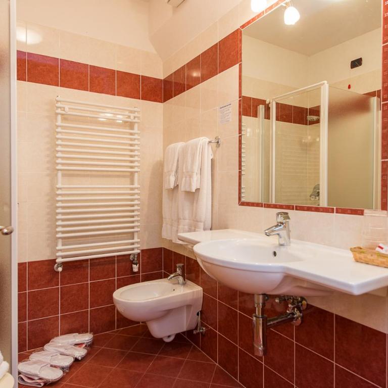 Hotel Italia - Camera Matrimoniale - 2