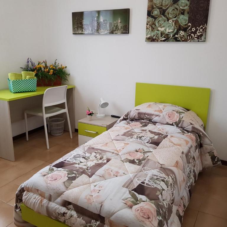 MAYFLOWERS B&B Zona Ospedale Cisanello Pisa - Single Room with Private External Bathroom - 2