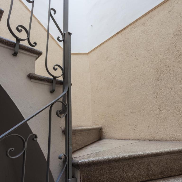 HouSmart Castiglione 76 - Appartamento - 30