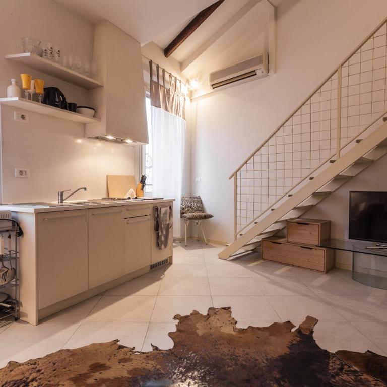 HouSmart Castiglione 76 - Appartamento - 16