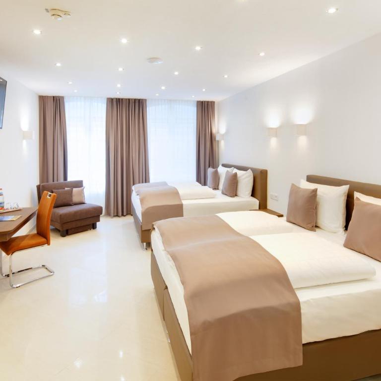 Hotel Füssen - Vierbettzimmer - 1