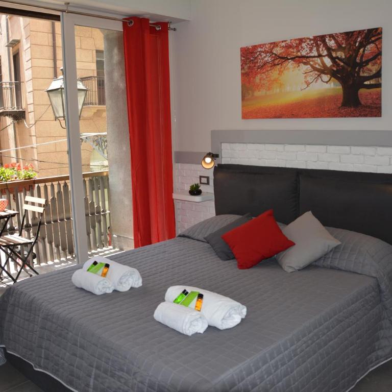 Duca di Villena - Deluxe Double Room with Balcony - 8