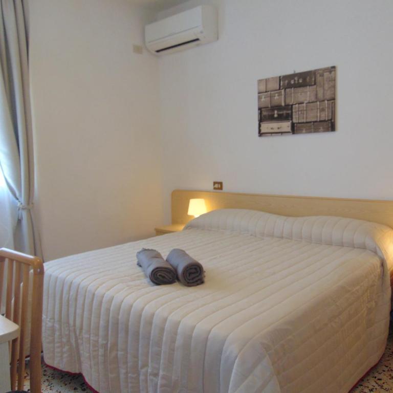 Albergo Rossana - Camera Matrimoniale Economy - 2