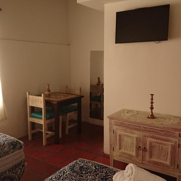 Villa Mimi - Habitación Doble Estándar con 2 camas dobles - 3