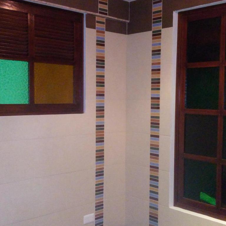 Chez Alicia Hostal - Habitación Familiar con baño - 1