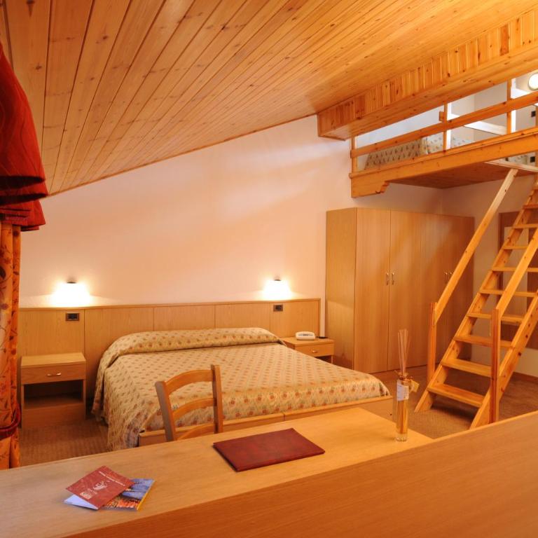 Hotel Petit Tournalin - Camera Tripla - 2