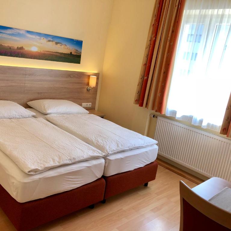 eli29 - Doppelzimmer mit eigenem Bad - 2