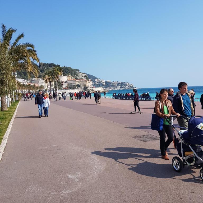 Studette en plein cœur du Vieux Nice - Studio - 48