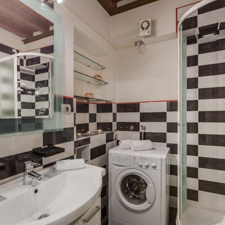 Apartments Florence - Fortezza - Apartment - 10