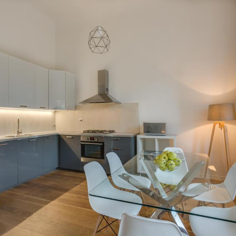 Apartments Florence - Fortezza - Apartment - 23