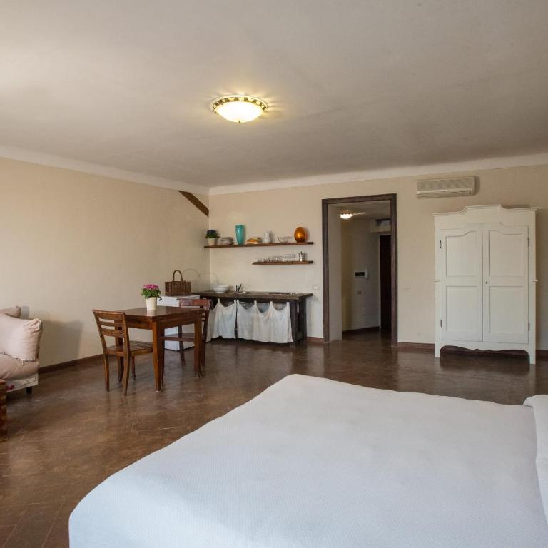 Residenze al Castello Apartments - Studio Apartment - 4