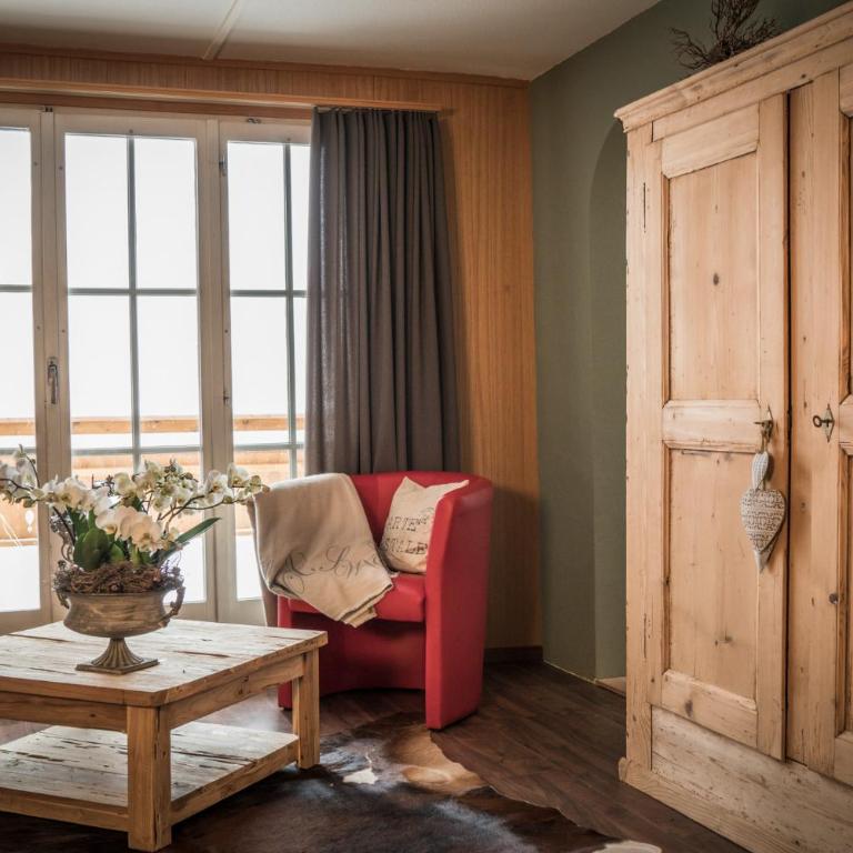 Hotel-Restaurant Burgseeli - Familienzimmer mit Terrasse - 8