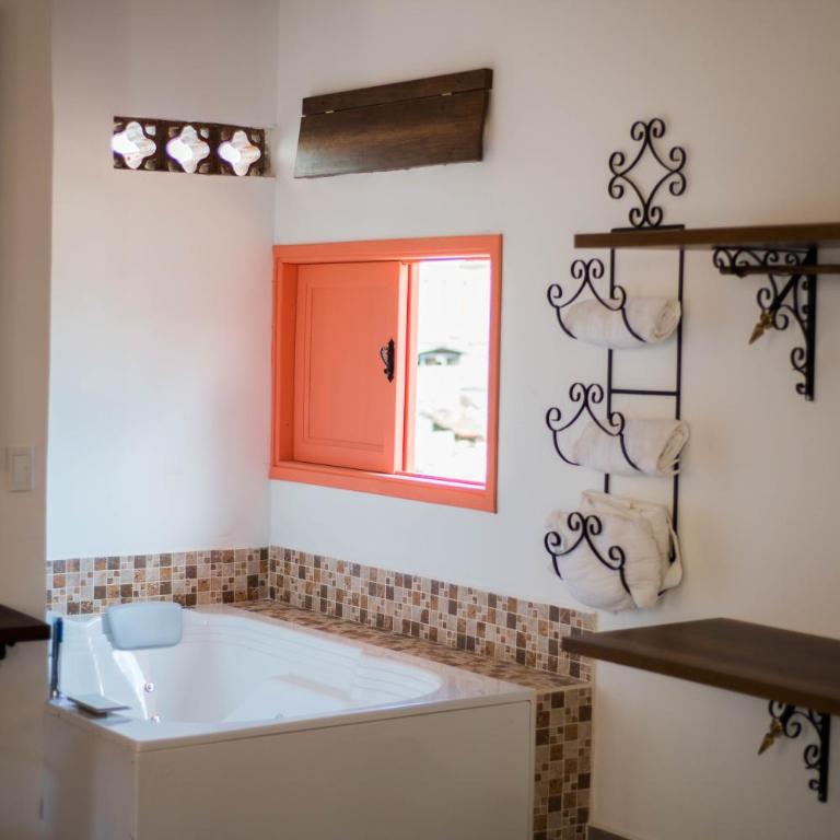 Hotel Saval Jerico - Habitación Doble Deluxe con bañera de hidromasaje - 1 o 2 camas - 9