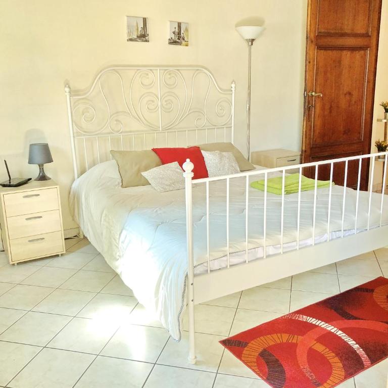 Apartment With Garden - Appartamento con 2 Camere da Letto - 18