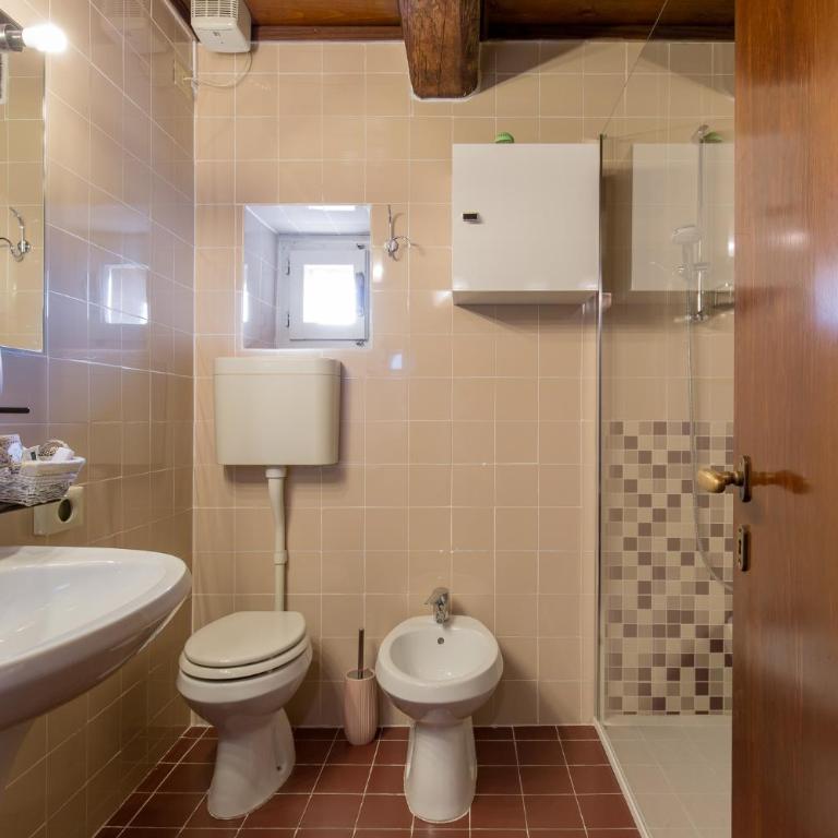 Rooms Castelvecchio - Palazzo Canossa - Appartamento Standard - 12