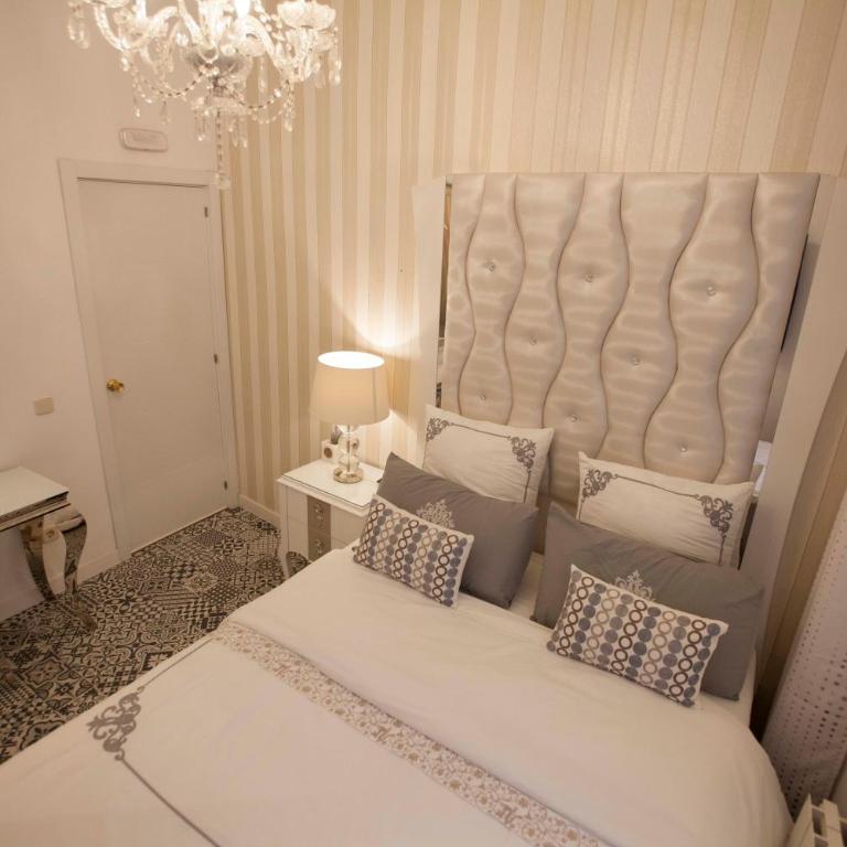 Hostal Casa Boutique - Deluxe Room - 3