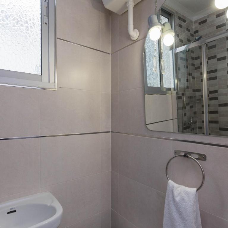 Pension Mesones - Dreibettzimmer mit eigenem externen Bad - 11