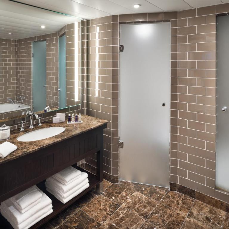 Columbus Hotel Monte-Carlo, Curio Collection by Hilton - Suite Lit King-Size Roseraie - 4