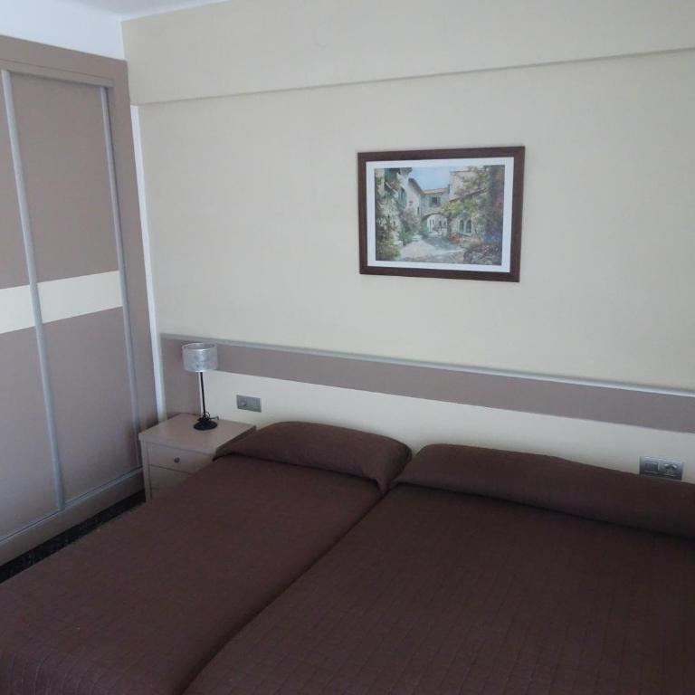 Hostal Internacional - Habitación Triple con baño privado - 3