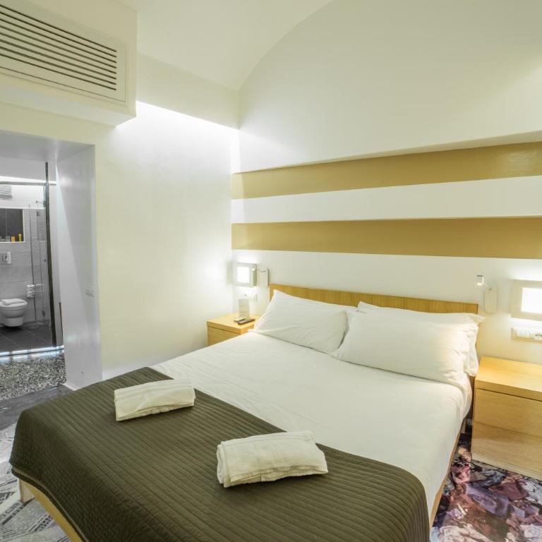 Chiaia 197 Deluxe Residence - Monolocale Standard - 23